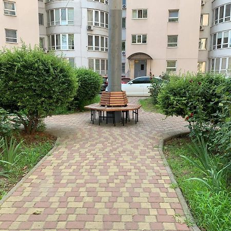Apartments Staroportofrankovskaya & Pastera Street Odessa Buitenkant foto