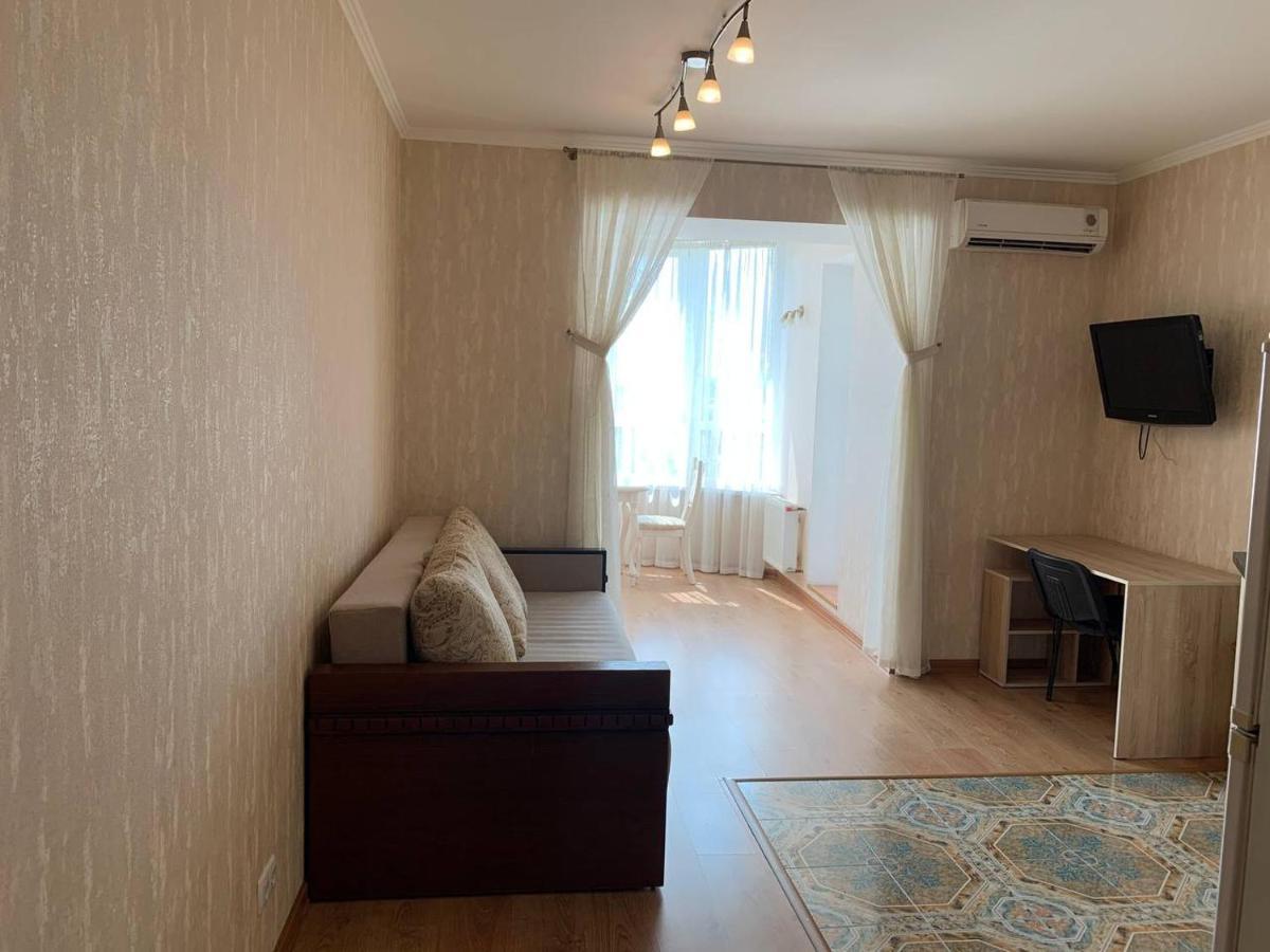 Apartments Staroportofrankovskaya & Pastera Street Odessa Buitenkant foto